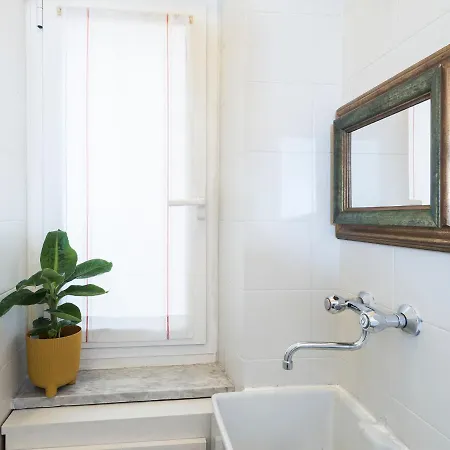 Blessy Vaticano
